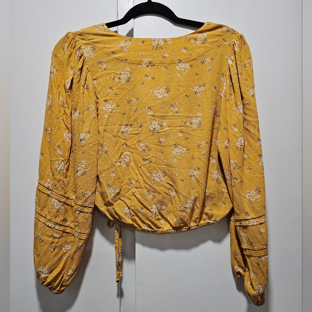 American Eagle Outfitters Yellow Floral Wrap Blouse, Medium - Picture 7 of 8